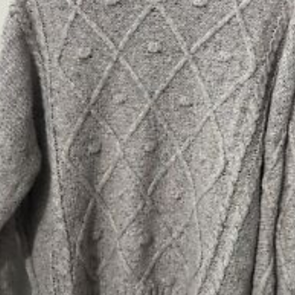 Time and Tru Light Gray Textured Sweater